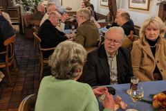 PXL_20251204_173331633