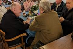 PXL_20251204_173355794