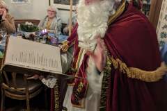 PXL_20251204_203556600